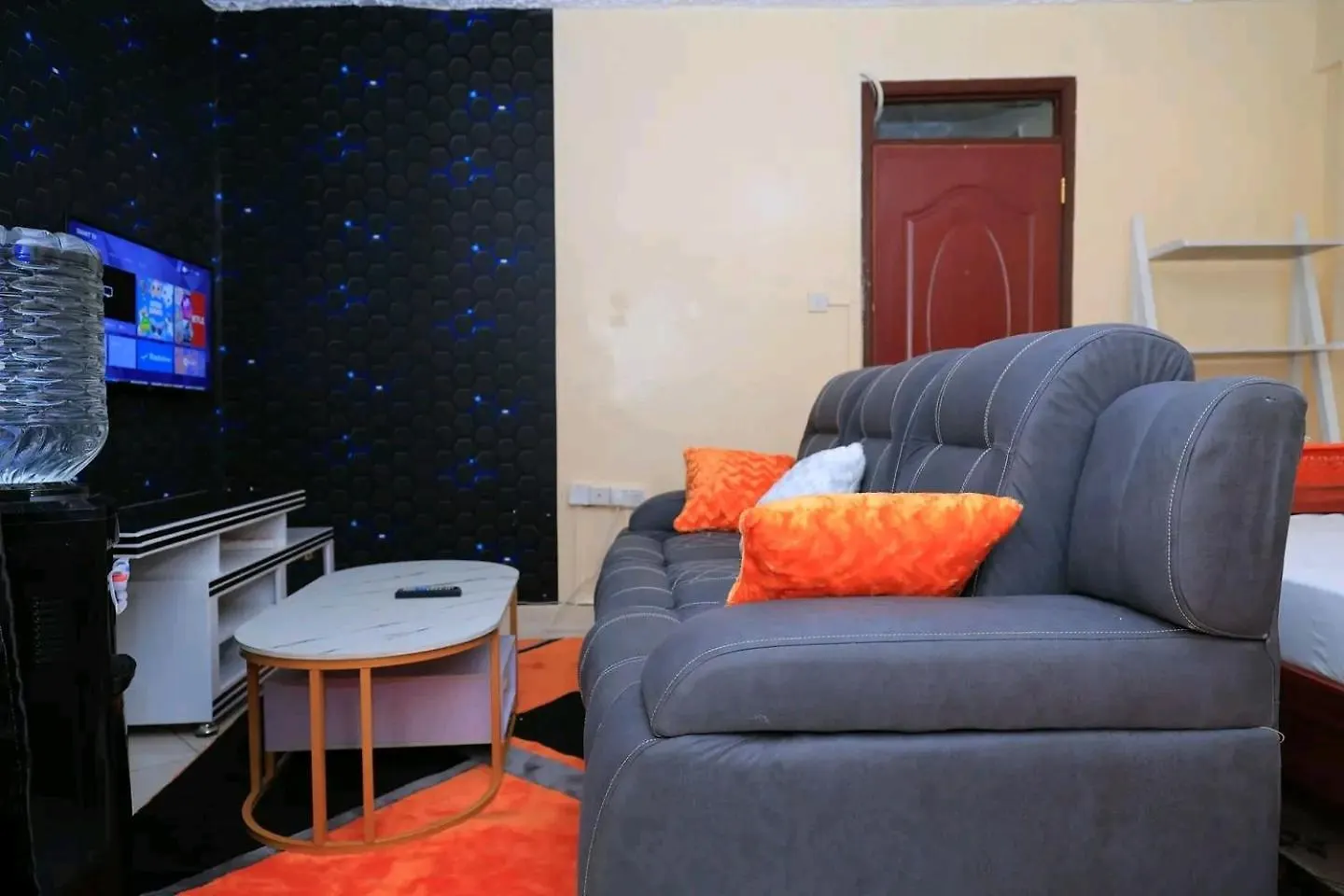 Unique Classy Massage Spa Кампала Уганда